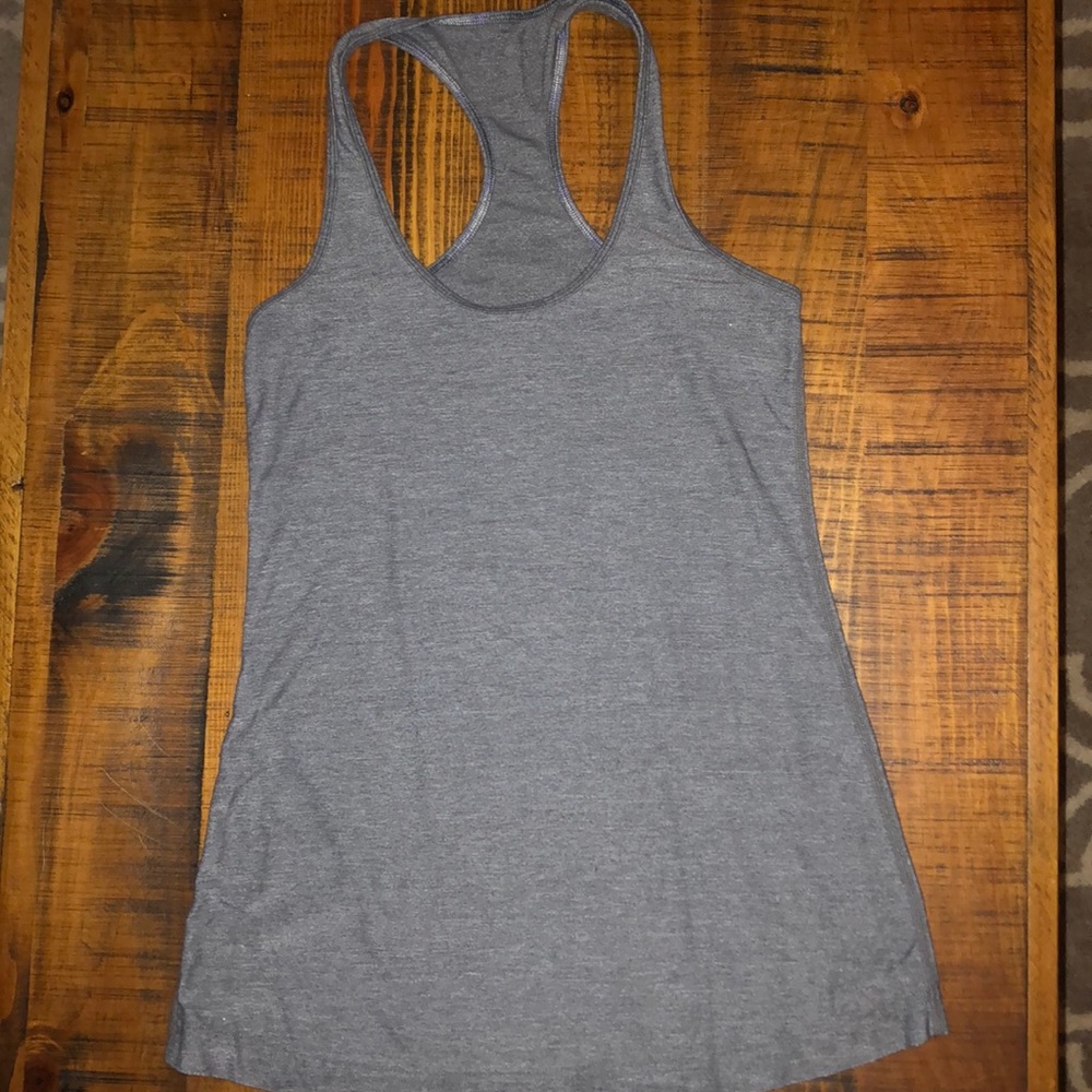 Lululemon size 6 tank